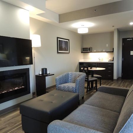 Best Western Premier Northwood Hotel Timmins Room photo