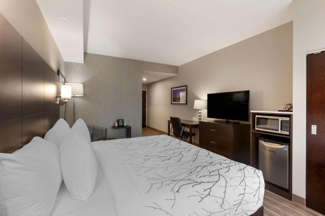 Best Western Premier Northwood Hotel Timmins Exterior photo
